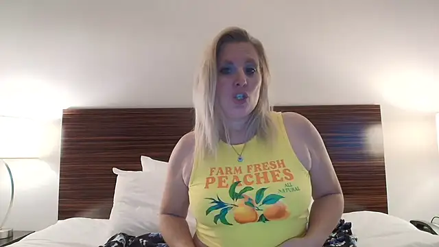 lisaxlovexxx online show from March 12, 2026, 2:17 am