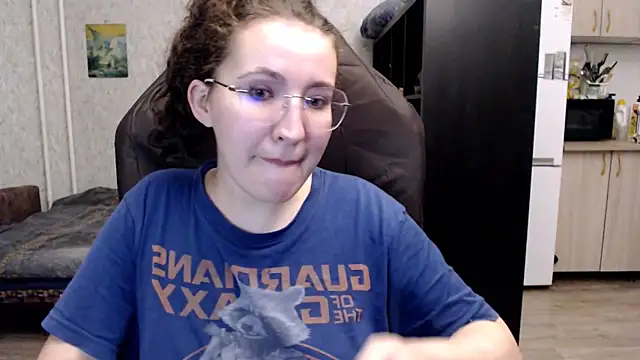 Snapshot of AnKey_Rayah chatting on October 13, 2025, 10:43 pm AnKey Rayah online show from October 13, 2025, 10:43 pm