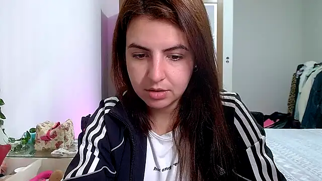 chelbyy online show from November 8, 2025, 4:21 pm