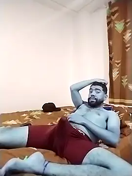 Snapshot of Aroon_Stonne chatting on October 11, 2025, 4:24 am Aroon Stonne online show from October 11, 2025, 4:24 am