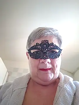 Snapshot of simona60 chatting on April 26, 2026, 7:05 am simona60 online show from April 26, 2026, 7:05 am