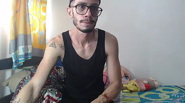 Snapshot of alisterxxx chatting on March 12, 2025, 6:00 pm alisterxxx online show from March 12, 2025, 6:00 pm