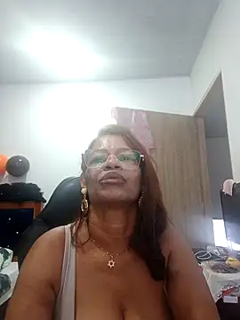 BustyMilf  online show from November 1, 2025, 1:49 pm