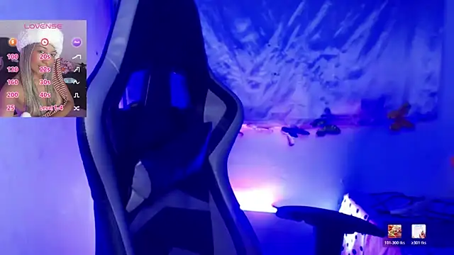 ninatiny online show from March 17, 2026, 11:24 am