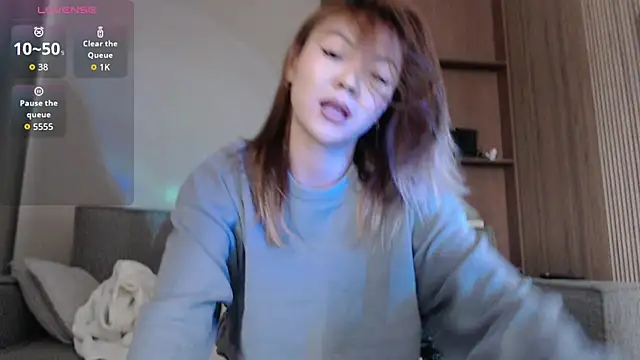 Nyx Lina online show from May 20, 2026, 5:04 am