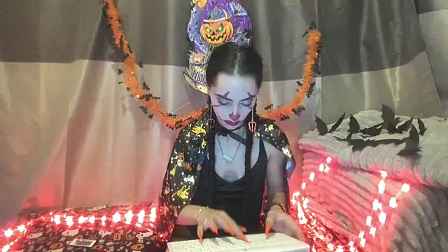 Snapshot of jessystarr chatting on October 31, 2025, 5:20 pm jessystarr online show from October 31, 2025, 5:20 pm