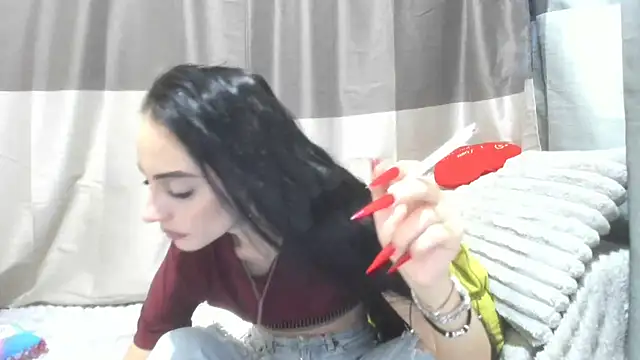 Snapshot of jessystarr chatting on November 13, 2025, 4:44 pm jessystarr online show from November 13, 2025, 4:44 pm