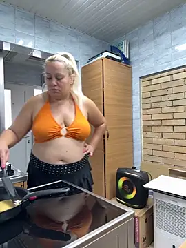 Snapshot of SabinaSweety chatting on September 10, 2025, 7:29 am SabinaSweety online show from September 10, 2025, 7:29 am