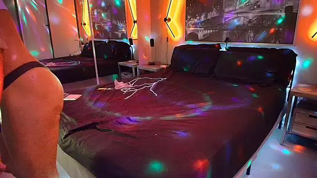 MikyFoxx online show from January 13, 2026, 6:50 am