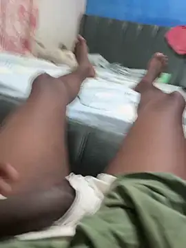 Snapshot of elnegro_696 chatting on October 27, 2025, 2:45 am elnegro 696 online show from October 27, 2025, 2:45 am