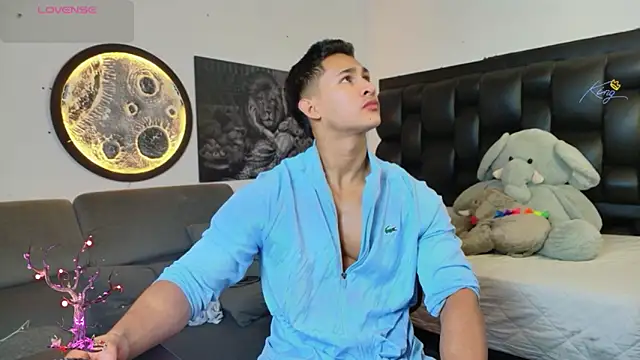 Snapshot of BenjaminCooperk chatting on June 10, 2026, 6:36 am BenjaminCooperk online show from June 10, 2026, 6:36 am