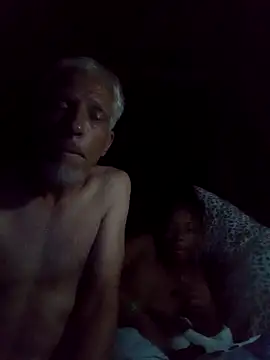 Zues4u online show from December 2, 2025, 8:43 pm