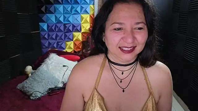 Snapshot of katifoxx chatting on January 15, 2026, 3:37 pm katifoxx online show from January 15, 2026, 3:37 pm