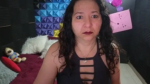 Snapshot of katifoxx chatting on February 20, 2026, 2:41 pm katifoxx online show from February 20, 2026, 2:41 pm