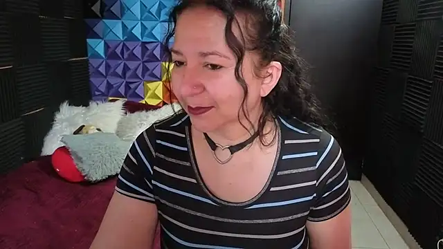 Snapshot of katifoxx chatting on February 12, 2026, 4:40 pm katifoxx online show from February 12, 2026, 4:40 pm