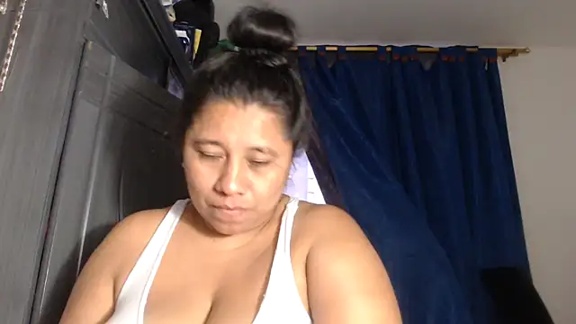 Snapshot of adrixxx38 chatting on January 13, 2026, 10:35 pm adrixxx38 online show from January 13, 2026, 10:35 pm