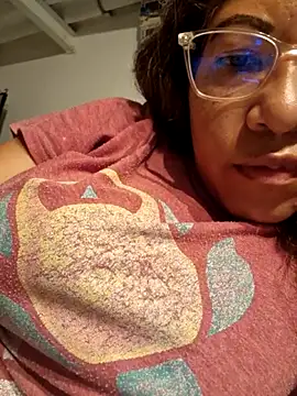 Snapshot of mila38 chatting on October 28, 2025, 5:56 pm mila38 online show from October 28, 2025, 5:56 pm