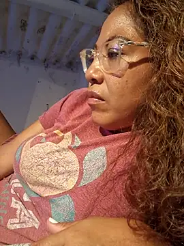 Snapshot of mila38 chatting on October 24, 2025, 9:36 pm mila38 online show from October 24, 2025, 9:36 pm