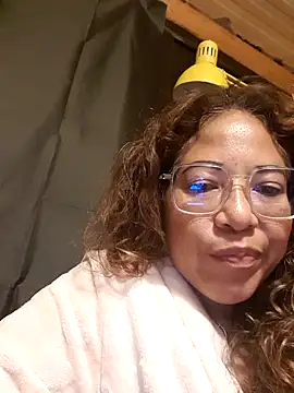 Snapshot of mila38 chatting on May 21, 2026, 9:01 pm mila38 online show from May 21, 2026, 9:01 pm