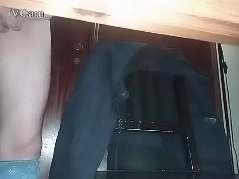 Snapshot of Bigdick666cm chatting on December 10, 2024, 2:05 am Bigdick666cm online show from December 10, 2024, 2:05 am