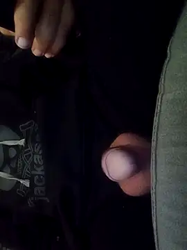 Snapshot of Bigdick666cm chatting on October 19, 2025, 8:06 am Bigdick666cm online show from October 19, 2025, 8:06 am