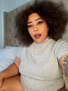 Snapshot of CAMMII_ chatting on December 5, 2024, 12:50 pm CAMMII  online show from December 5, 2024, 12:50 pm