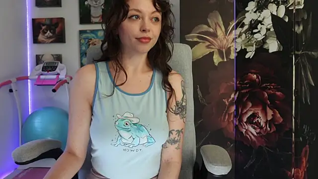 Snapshot of makiyahbelle chatting on February 11, 2025, 8:05 am makiyahbelle online show from February 11, 2025, 8:05 am