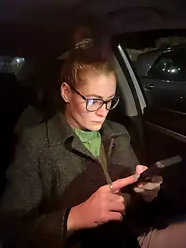 HollyTattoo online show from December 7, 2024, 12:25 am