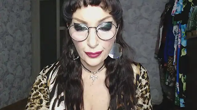 Aziza1 online show from December 22, 2025, 2:28 pm