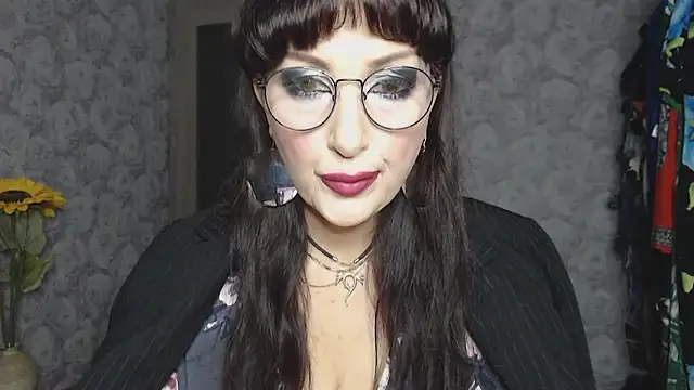 Snapshot of Aziza1 chatting on October 22, 2025, 2:49 pm Aziza1 online show from October 22, 2025, 2:49 pm