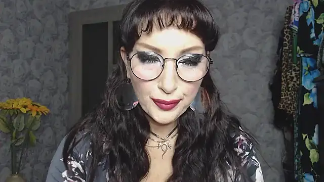 Snapshot of Aziza1 chatting on October 4, 2025, 2:40 pm Aziza1 online show from October 4, 2025, 2:40 pm