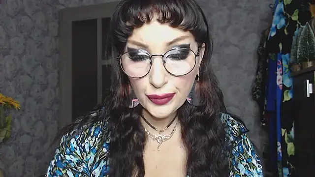 Snapshot of Aziza1 chatting on December 1, 2025, 12:06 pm Aziza1 online show from December 1, 2025, 12:06 pm