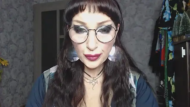 Snapshot of Aziza1 chatting on November 16, 2025, 1:38 pm Aziza1 online show from November 16, 2025, 1:38 pm