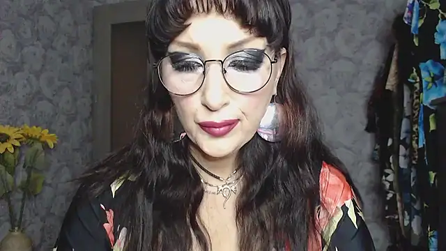 Snapshot of Aziza1 chatting on September 12, 2025, 2:28 pm Aziza1 online show from September 12, 2025, 2:28 pm