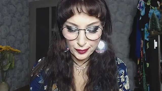 Snapshot of Aziza1 chatting on September 29, 2025, 3:17 pm Aziza1 online show from September 29, 2025, 3:17 pm