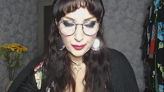 Snapshot of Aziza1 chatting on October 17, 2025, 2:41 pm Aziza1 online show from October 17, 2025, 2:41 pm