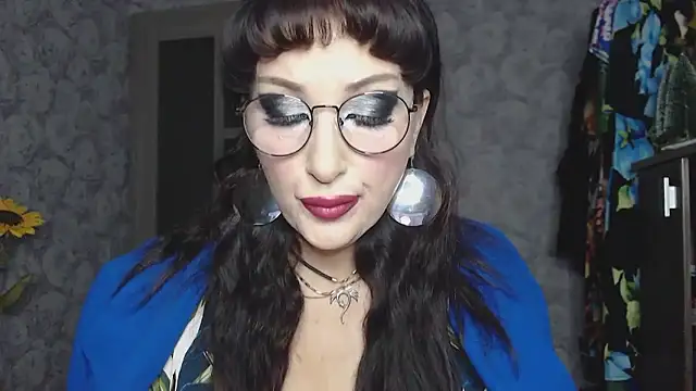 Snapshot of Aziza1 chatting on September 30, 2025, 2:56 pm Aziza1 online show from September 30, 2025, 2:56 pm