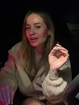 Snapshot of Etwas_neugierig chatting on March 11, 2025, 6:52 pm Etwas neugierig online show from March 11, 2025, 6:52 pm