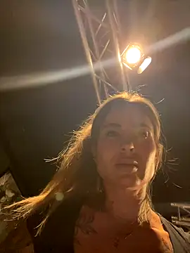 Snapshot of Etwas_neugierig chatting on September 24, 2025, 3:07 pm Etwas neugierig online show from September 24, 2025, 3:07 pm