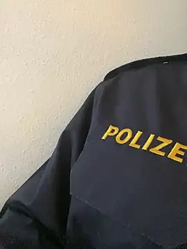 Snapshot of Etwas_neugierig chatting on February 27, 2025, 8:56 am Etwas neugierig online show from February 27, 2025, 8:56 am