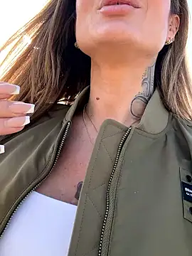 Snapshot of Etwas_neugierig chatting on March 7, 2025, 1:51 pm Etwas neugierig online show from March 7, 2025, 1:51 pm