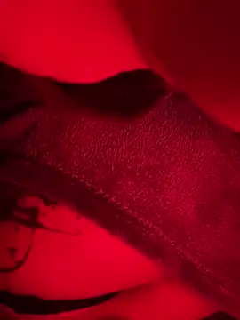 Snapshot of Etwas_neugierig chatting on March 2, 2025, 5:12 am Etwas neugierig online show from March 2, 2025, 5:12 am