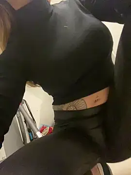 Snapshot of Etwas_neugierig chatting on February 16, 2025, 3:48 pm Etwas neugierig online show from February 16, 2025, 3:48 pm