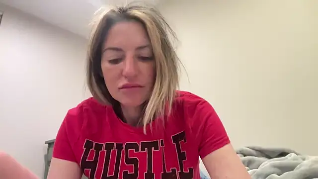 AmandaStarryNight online show from December 10, 2024, 4:45 am