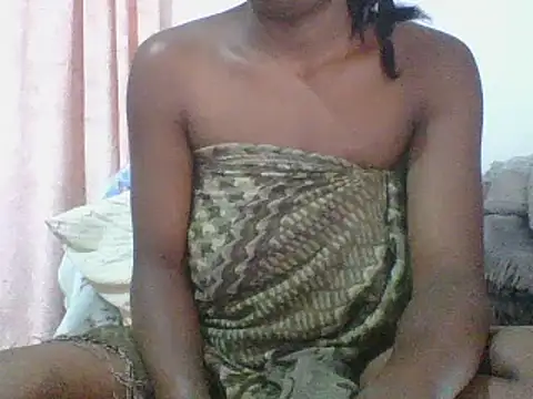 Snapshot of Hamie_sexy chatting on November 10, 2025, 7:35 am Hamie sexy online show from November 10, 2025, 7:35 am