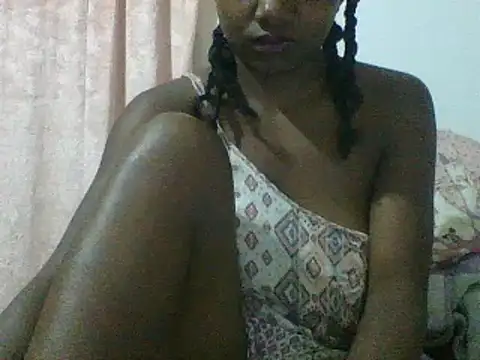 Snapshot of Hamie_sexy chatting on November 15, 2025, 7:29 pm Hamie sexy online show from November 15, 2025, 7:29 pm