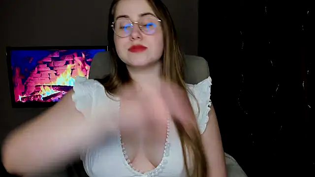 Snapshot of SeasonalSomeone chatting on March 12, 2025, 8:20 pm SeasonalSomeone online show from March 12, 2025, 8:20 pm