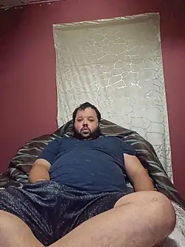 Snapshot of Strongbutgentle36 chatting on November 19, 2025, 8:47 am Strongbutgentle36 online show from November 19, 2025, 8:47 am