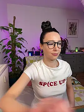 Snapshot of Trixie-Tainted chatting on March 17, 2025, 11:00 am Trixie-Tainted online show from March 17, 2025, 11:00 am