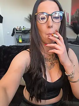 Trixie-Tainted online show from April 11, 2026, 2:10 pm